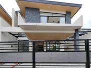 Luxurious and Spacious House & Lot with Pool in Sto....