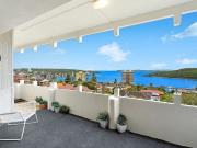 Luxurious Apartment with Panoramic Harbour Views