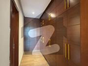 Luxurious Architectural Masterpiece with Stunning Pool F 7