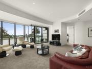 Luxurious Beachside Living with Stunning Vistas