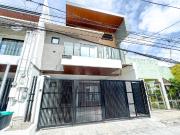 Luxurious Brand New House and Lot with Modern Interior...