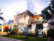 Luxurious Brand New Modern Villa 1000 Yards For Sale In...