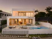 DESIGNER WATERFRONT HOME MODERN LUXURY IN MERMAID WATERS