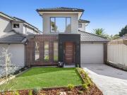 LUXURIOUS, CONTEMPORARY AND CONVENIENT