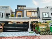 Luxurious Designer 10 Marla brand new House For Sale in...