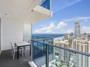 Luxurious Escape in the Heart of Surfers Paradise