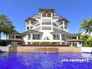 LUXURIOUS ESPLANADE UNIT!