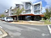 LUXURIOUS EXECUTIVE APARTMENT IN CENTAL MANDURAH