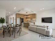 Luxurious Family Residence!