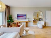 Luxurious furnished 1 bedroom flat in sought after...