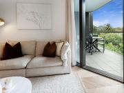 Luxurious Harbour‑Side Living at Its Finest