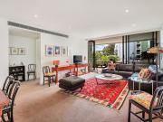 Luxurious Harbourside Apartment in the Exclusive...