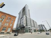 Luxurious high rise apartments located in the Old Port...