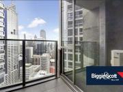 Luxurious Manhattan Apartment with Stunning City Views