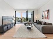 Luxurious & Modern 2 Bedroom Apartment