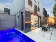 Luxurious Modern Home