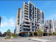 LUXURIOUS NEAR NEW ONE BEDROOM +STUDY AVAILABLE NOW