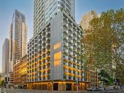 Luxurious Nearly New 2 Bed+Study2 Bath Can be used as 3...