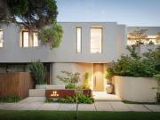 Luxurious North Facing Whole Floor Penthouse