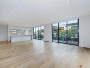 Luxurious perfection, stunning panoramic balcony
