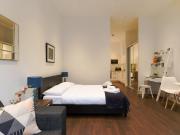 Luxurious Studio with GYM 3 min. from tube!