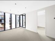 Luxurious Two Bedroom in Melbourne’s Heart