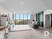 Luxurious Waterfront Living in Docklands