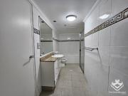 Luxury 1 Bedroom Apartment with Breathtaking Views Prime...