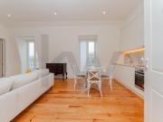 Luxury 1 bedroom apartment with river view in Largo de...