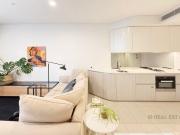 Luxury 1 Bedroom plus Multipurpose Room Apartment in...