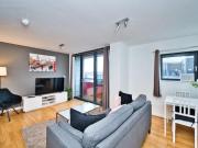 Luxury 1 Double Bedroom Flat W/ Balcony In Arsenal
