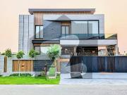 Luxury 1 kanal brand new house availabe for sale in dha...