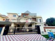 Luxury 1 Kanal Double Unit House For Sale In DHA Phase...