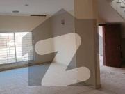 Luxury 200 Sq. Yards Villa for Sale in Precinct 11 A,...