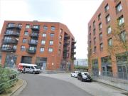 Luxury 2 bed, 2 bath with Balcony, Bow E3