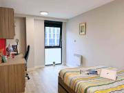 Luxury 2 Bed Apartment H Has an Apartment