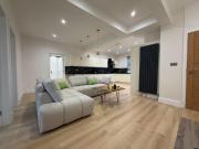 Luxury 2 Bed in The Bishops Avenue N2