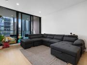Luxury 2 bedroom apartment in Prime South Melbourne Locale