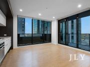 Luxury 2 Bedrooms, 2 Bathrooms City Home in Prime...