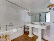 Luxury 2 Bedrooms 2 bathrooms loft apartment in Paris...