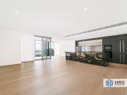 Luxury 3 Bed Apartment with Opera House and Bridge views