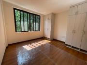 Luxury 3 Storey Townhouse in Gated Don Antonio Heights...