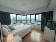 Luxury 3Bedroom Unit at Edades Tower Rockwell