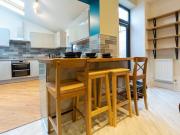 Luxury 8 Bed Student Home – 5 Minutes From Uni