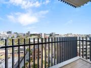 Luxury and Bright Home with Sweeping View