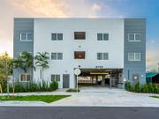Luxury apartment complex for rent in Miami Heights...