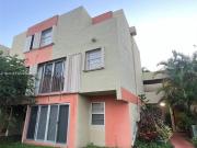 Luxury apartment complex for rent in Miami Terrace...