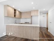 Luxury Apartment, Level 2
