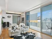 Luxury Apartment Overlooking Perth's Finest Landmarks