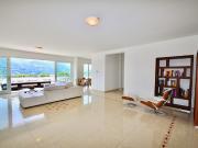 Luxury Apartment with Panoramic Terrace and Studio |...